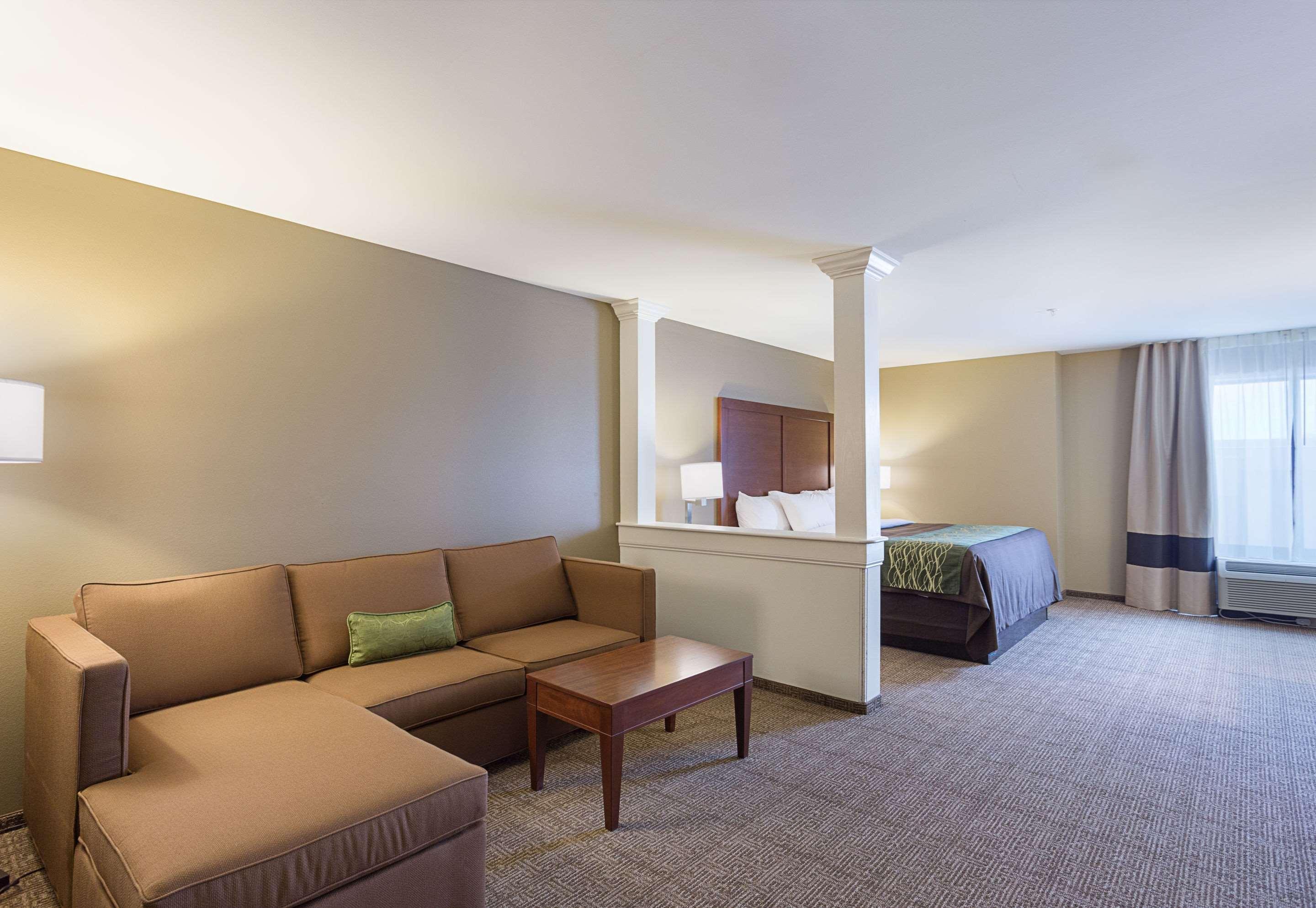 Comfort Inn & Suites Zachary Extérieur photo