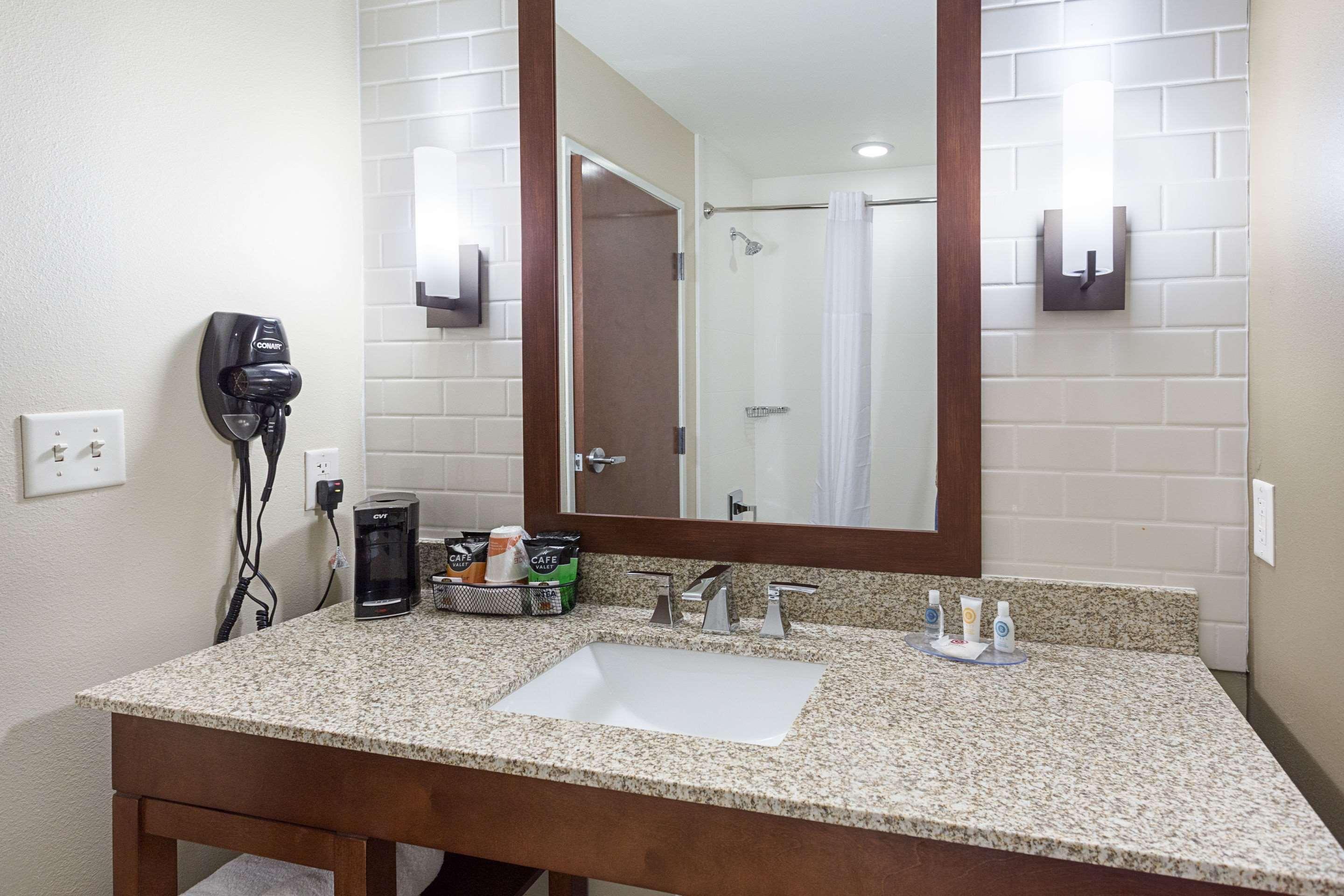 Comfort Inn & Suites Zachary Extérieur photo